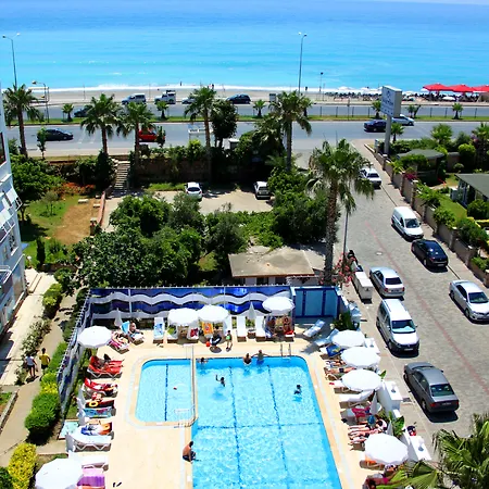 Bora Bora Butik מלון 3*