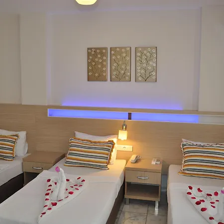 Bora Bora Butik מלון