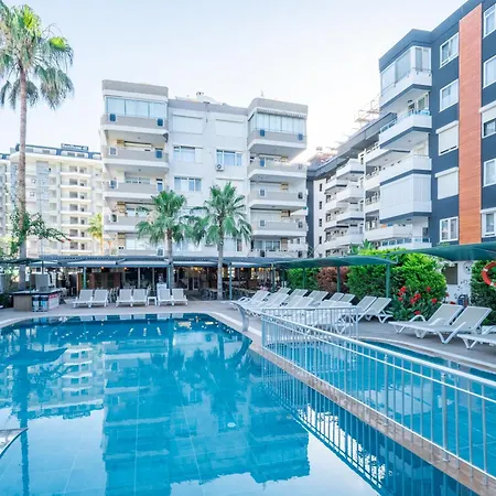 Bora Bora Butik 3* אלאניה
