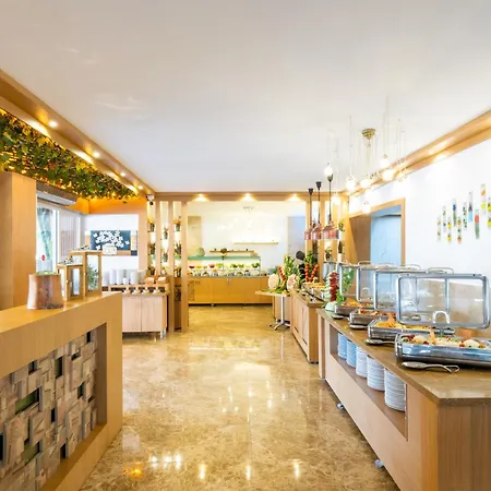 מלון Bora Bora Butik